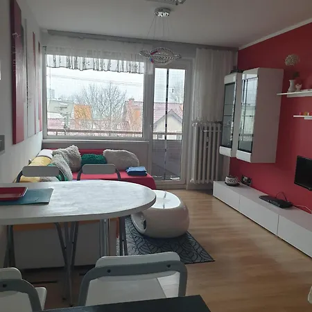 Pomorska 7 *